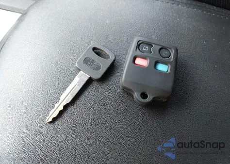 2015 Ford Police Interceptor z USA, uszkodzony, nr VIN 1FAHP2MT4FG112241